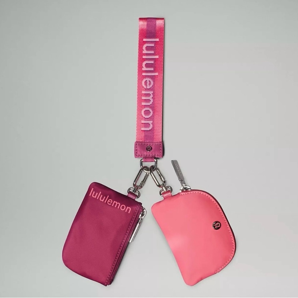 LULULEMON | Dual Pouch Wristlet in Washed Mauve/Sakura Pink/White. New with tag